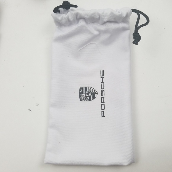 New Porsche Design 918 Spyder Black Leather iPhone - Picture 4 of 5